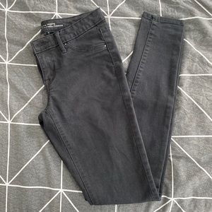 Black Skinny Jeans